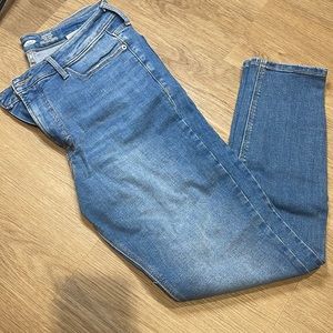 Rockstar super skinny high rise secret slim pockets medium washed jeans